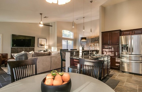 Paradise Park Vista House | Luxury Scottsdale 5 Bdrm w/Pool and Hot tub!