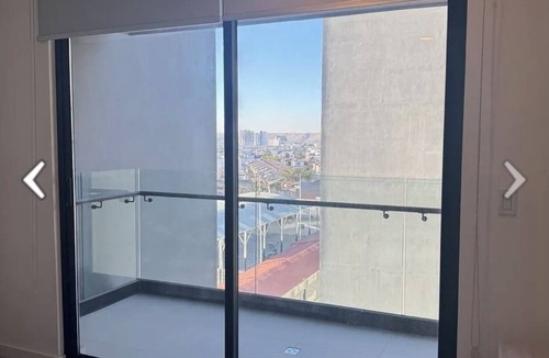 La Joya Apartment | Luxury studio w/rooftop infinity pool & TJ sunset views Cosmopolitan tower!….