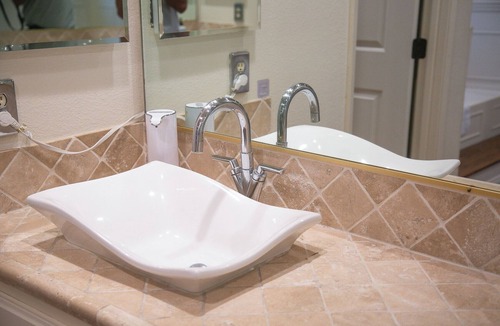 Fountain Valley Villa | Luxury Vacation Home 5Bedroom with Private Pool, 15 Min to Huntington Beach Pier