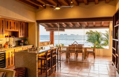 Zihuatanejo Villa | Luxury Villa con Alberca Privada en Las Palmas