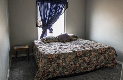 Maryvale House | Mackenzie - Private BR w-Shared Bathroom