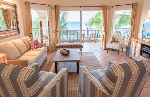 Zona Hotelera Condo | Magnificent Beach Front Mañanitas 2 Bedroom Condo w/Spectacular Views!