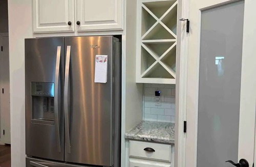 Edinburg House | Main House Listing 3BD/2BA