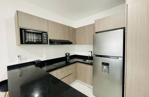Villa Marina Condo | Marina Cerritos 310: Rooftop, Pools & Near Beach