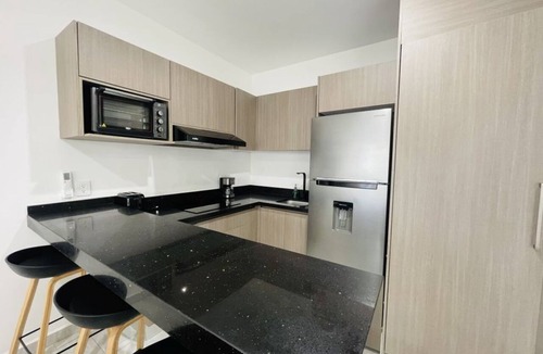 Villa Marina Condo | Marina Cerritos 310: Rooftop, Pools & Near Beach