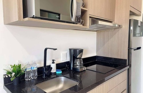 Villa Marina Apartment | Marina Cerritos Loft with Pool & Balcony