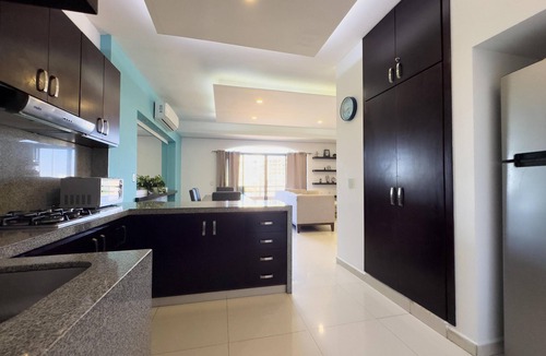 Benito Juarez Condo | Marina del Rey Oceanfront Suite w/Jacuzzi