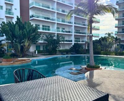 Marina Mazatlan Apartment | Marina Mazatlán Getaway, Terraza & Comodidad