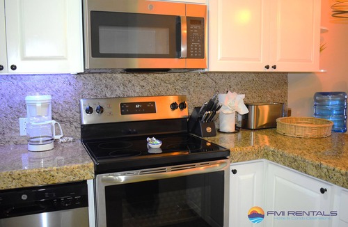 Bella Vista Condo | Marina Pinacate B-308 Pool View 2 Bed/2 Bath