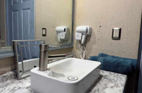 San Carlos Villa | Marina San Carlos 3BR Gated Villa Pool Hot Tub