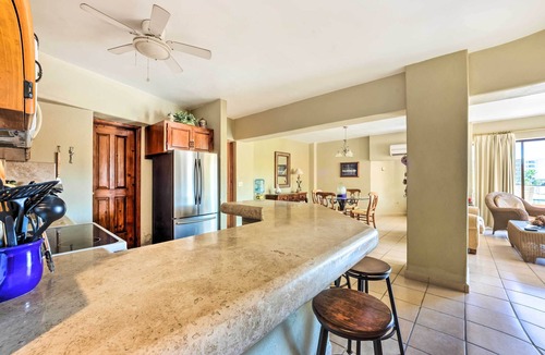 Centro Apartment | Marina View Cabo San Lucas Condo < 1 Mile to Beach
