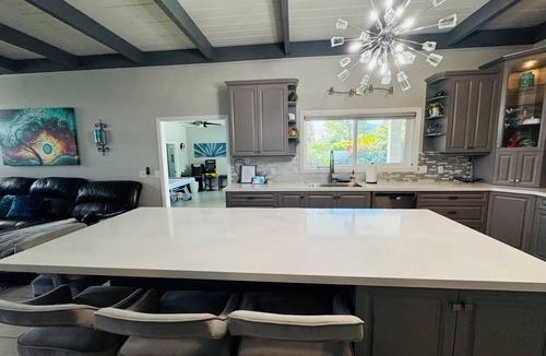 El Mirador House | Massive 5 Bedroom Estate - Walk/bike ride distance to downtown Palm Springs