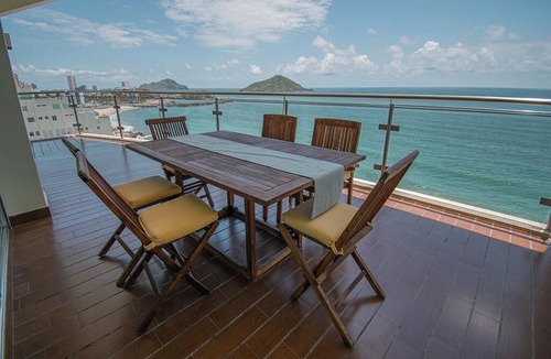 Marina Mazatlan Condo | Mazatlán Solaria Oceanview Condo with Pool 704