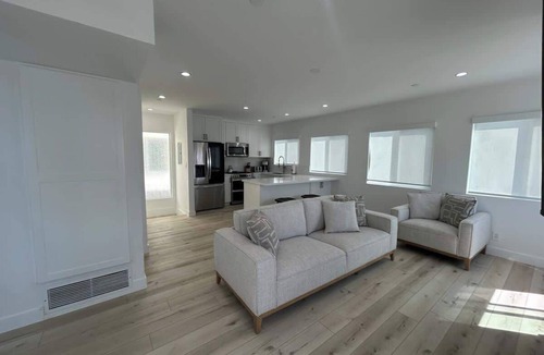 Sand Section Apartment | MB Modern Sand Section Sea View
