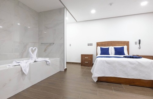 Queretaro Hotel | MC HOTEL SALDARRIAGA QUERETARO