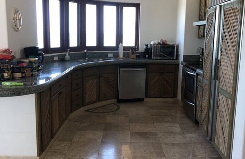 Pescadero House | McGann Estate Resort: Two Houses on the Beach, sleeps 14