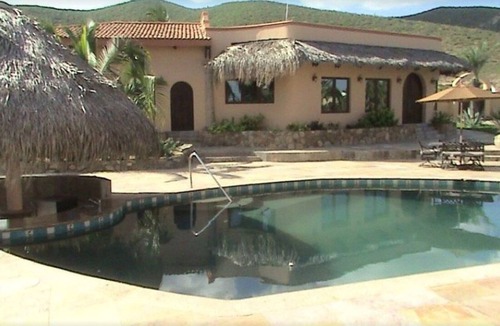Pescadero House | McGann Estate Resort: Two Houses on the Beach, sleeps 14