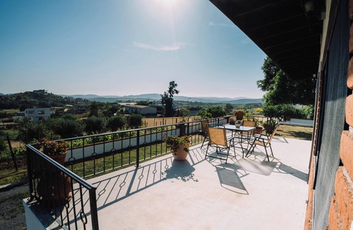 San Antonio de las Minas Cabin | Merlot Cabin With Panoramic Vineyard View in Quinta Sofia Valle de Guadalupe
