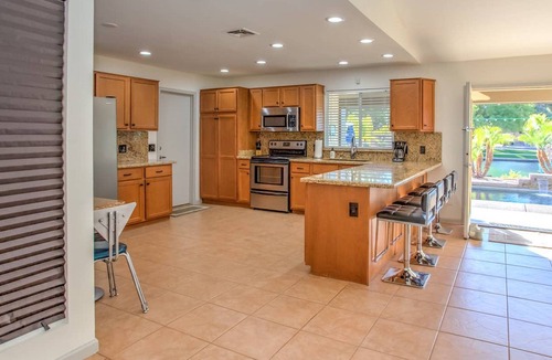 Dobson Ranch House | Mesa Lake Front House With Pool and Hot Tub!