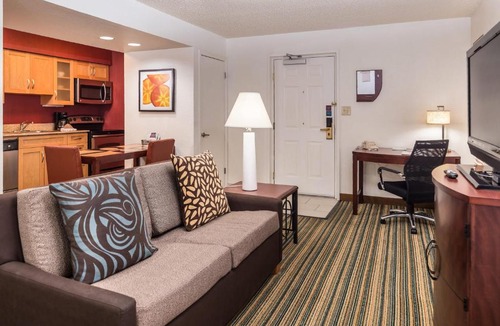 North Mountain Apartment | Metro PHX STUDIO KING BED DOWNSTAIRS sleeps 4 modern design best amenities