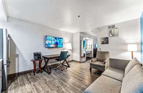 Tempe Apartment | Metro Tempe Extended Stay - King Studio