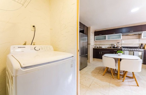 Cuauhtemoc Apartment | Mid-Century Charm in the Heart of the City
