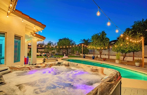 Continental Foothills Villa | Midterm Spacious 4-bedroom Oasis Villa in peaceful Scottsdale