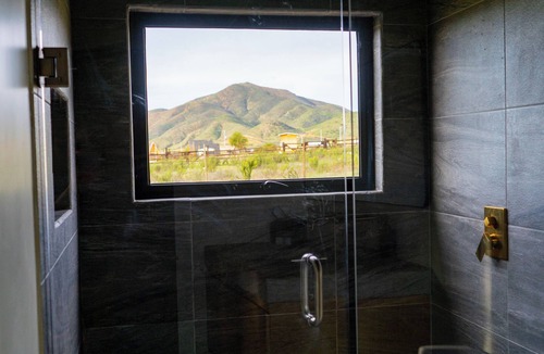 Valle de Guadalupe Hotel | MILU-CABAÑA SENCILLA