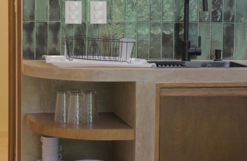 Americana Apartment | Minimalist Verde Chapu