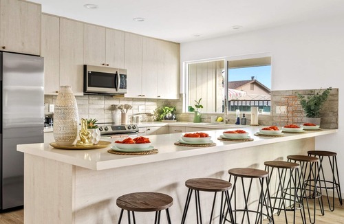 La Paz At Desert Springs House | Mins To OT + Heated POOL & HOT TUB + Game Room + Sleeps 14 + Family Friendly!