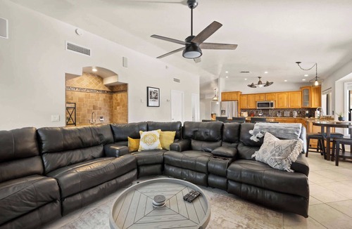 Deer Valley House | Mins to Staduim w/Pool & Man Cave Outdoor Grill