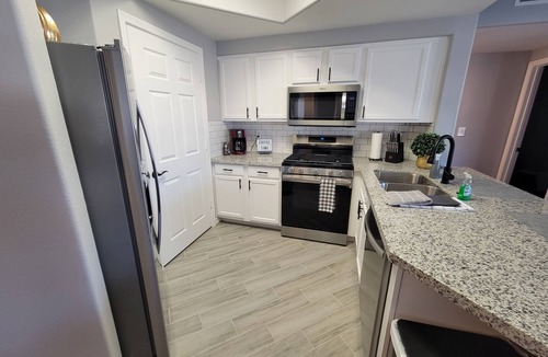Maryvale Condo | Minutes away from Spring Training, Cardinals Stadium, West gate District