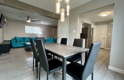 Brownsville House | Miramar #4 - Gorgeous and Spacious 3BD/2BA - WiFi