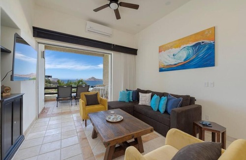 Buenos Aires Sur Apartment | Missiones del Cabo Newly renovated lock off Condo