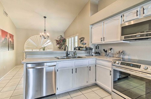 Casa Grande House | Mod Casa Grande Home w/Patio on the Water!