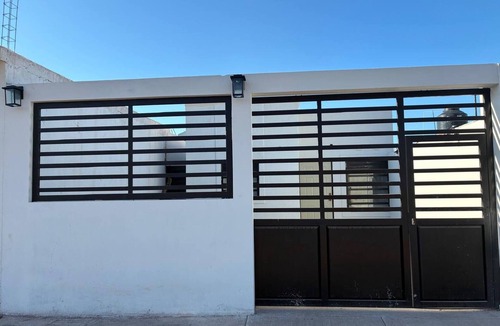 Guaymas House | Modern 2-bedroom House in Guaymas