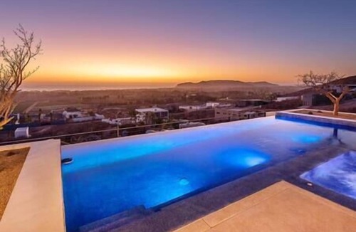 El Pescadero Villa | Modern 2 Bedroom Partial Villa Rental with Pool & Hot Tub, 2 Bedroom 2.5 Bath Pool and Jacuzzi