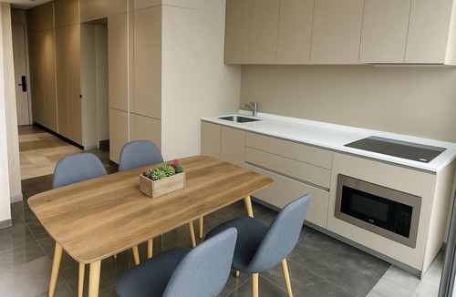 Monterrey Apartment | Modern 2BD&2BA I Hospital I Steps to Shops&Dining