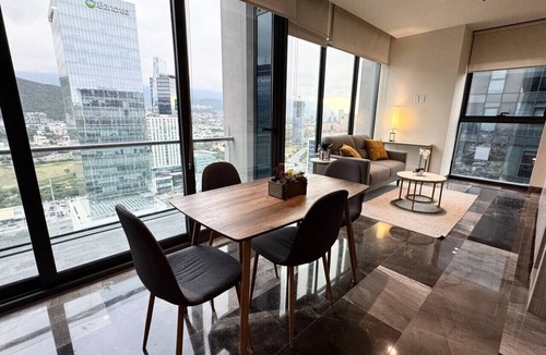 Monterrey Apartment | Modern 2BD&2BA I Hospital I Steps to Shops&Dining