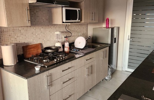 La Perla Condo | Modern 2BR Executive Apartment with Parking – Guadalajara