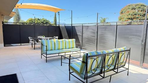 San Antonio Tlayacapan House | Modern 3-Bedroom Retreat in Ajijic-Walk To Everything-Gym-Pickleball-Golf Cart