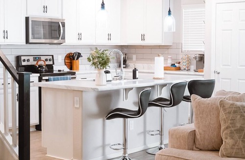 Sycamore Farms House | Modern 3 Br, 2.5ba desert villa