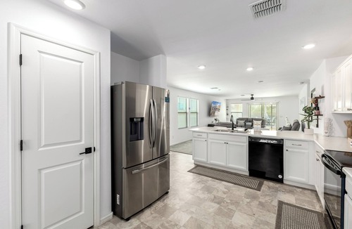 Glendale House | Modern 3BR 2BA Home Near Westgate & Luke AFB