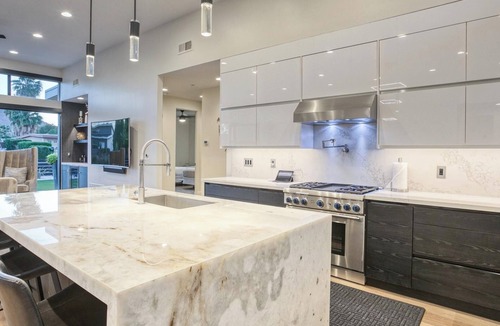 Camelback Park Estates House | Modern 4BR Luxury Villa - Walk To Old Town - Heated Pool, Spa & Fire Features