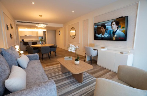 Financial District Apartment | Modern Apartment Downtown Guadalajara, Pool