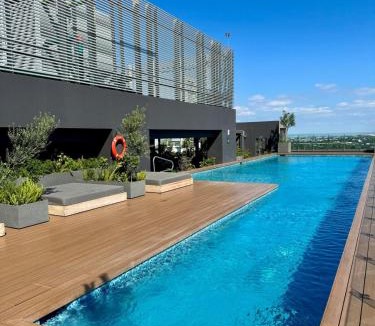 Monterrey Centro Apartment | Modern Apartment Pool & Gym by Paseo Santa Lucía