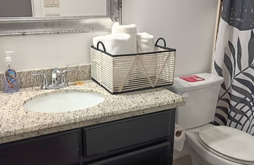 Edinburg Apartment | Modern Boho Apt 2Bd/2Ba WITH Sofa Bed near UTRGV