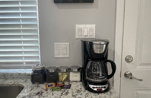 Weslaco Apartment | Modern comfortable retreat in gated community!