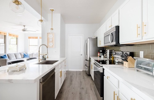 Kierland House | Modern Condo w/Pool, Hot Tub & Gym!