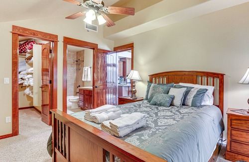 Maricopa Condo | Modern Desert Condo w/Deck & View, Near Hikes